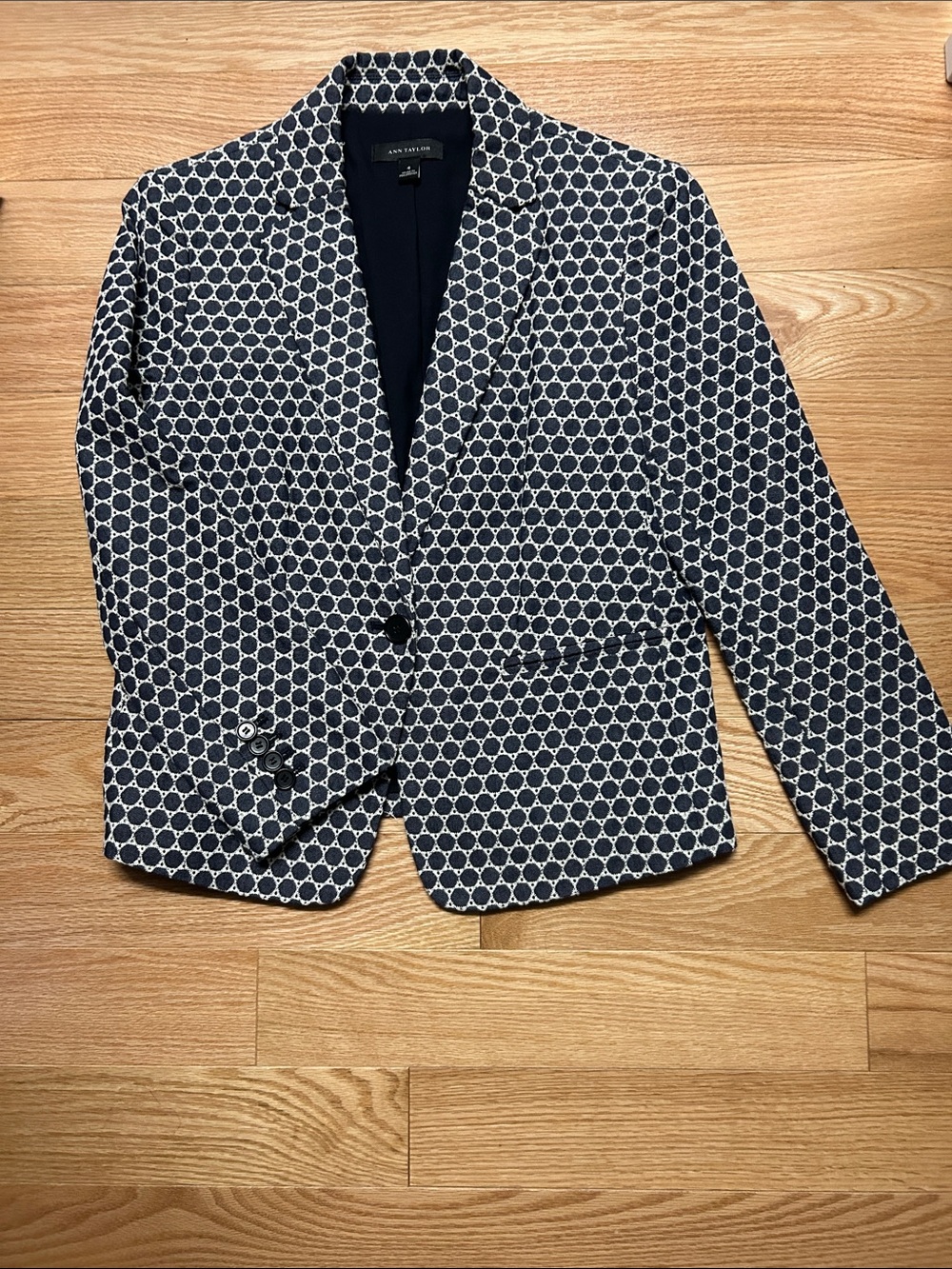 Ann Taylor Geometric Pattern Navy & White Women’s Suit Jacket Blazer